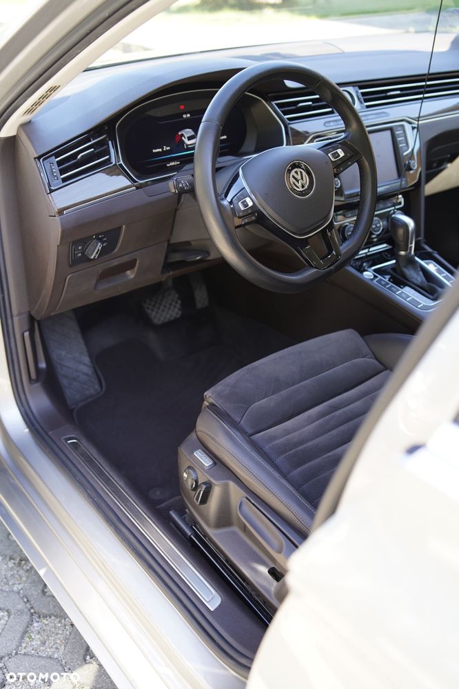 Volkswagen Passat 1.8 TSI BMT Highline DSG - 11