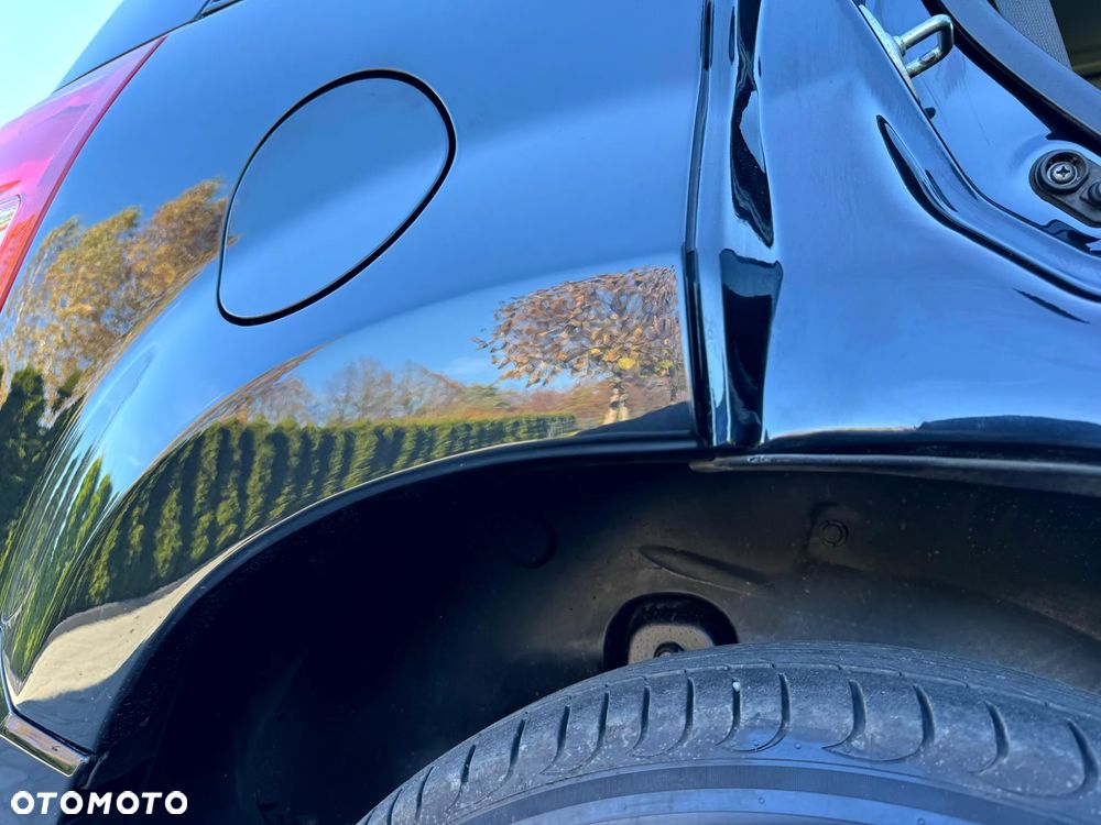 Suzuki Grand Vitara 2.4 De Luxe - 14