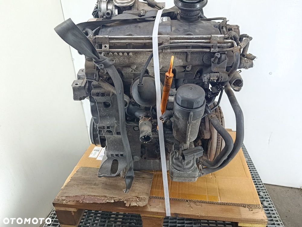 SILNIK AUDI A3 8L AXR 1.9 TDI - 1