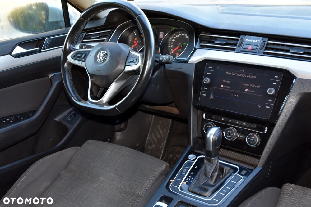Volkswagen Passat - 16