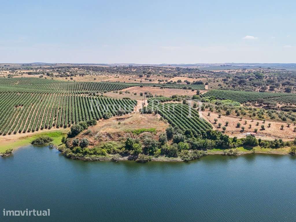 Terreno junto à barragem com Projeto Aprovado para Hotel - Grande imagem: 2/38
