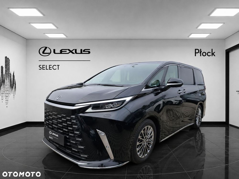 Lexus LM - 1