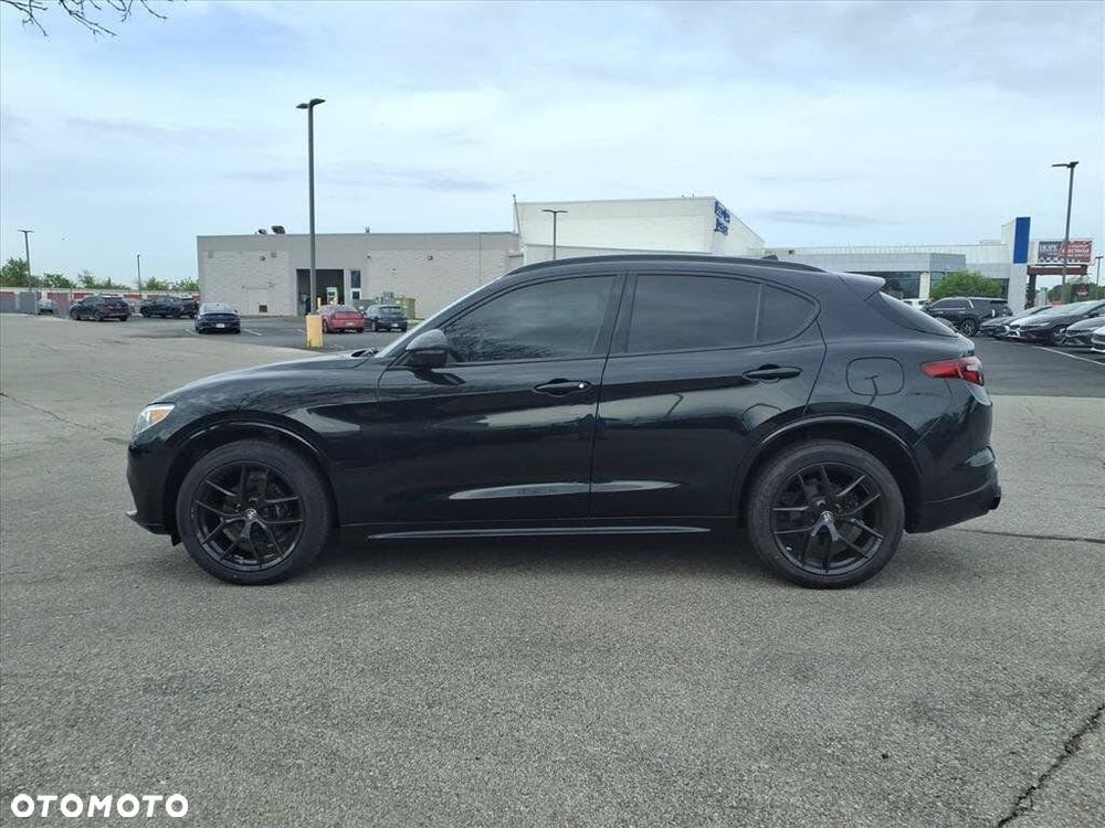 Alfa Romeo Stelvio - 6