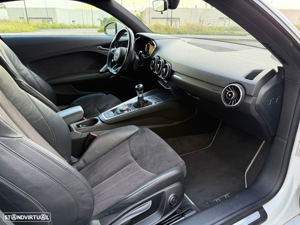 Audi TT Coupé 2.0 TDI S-line - 23