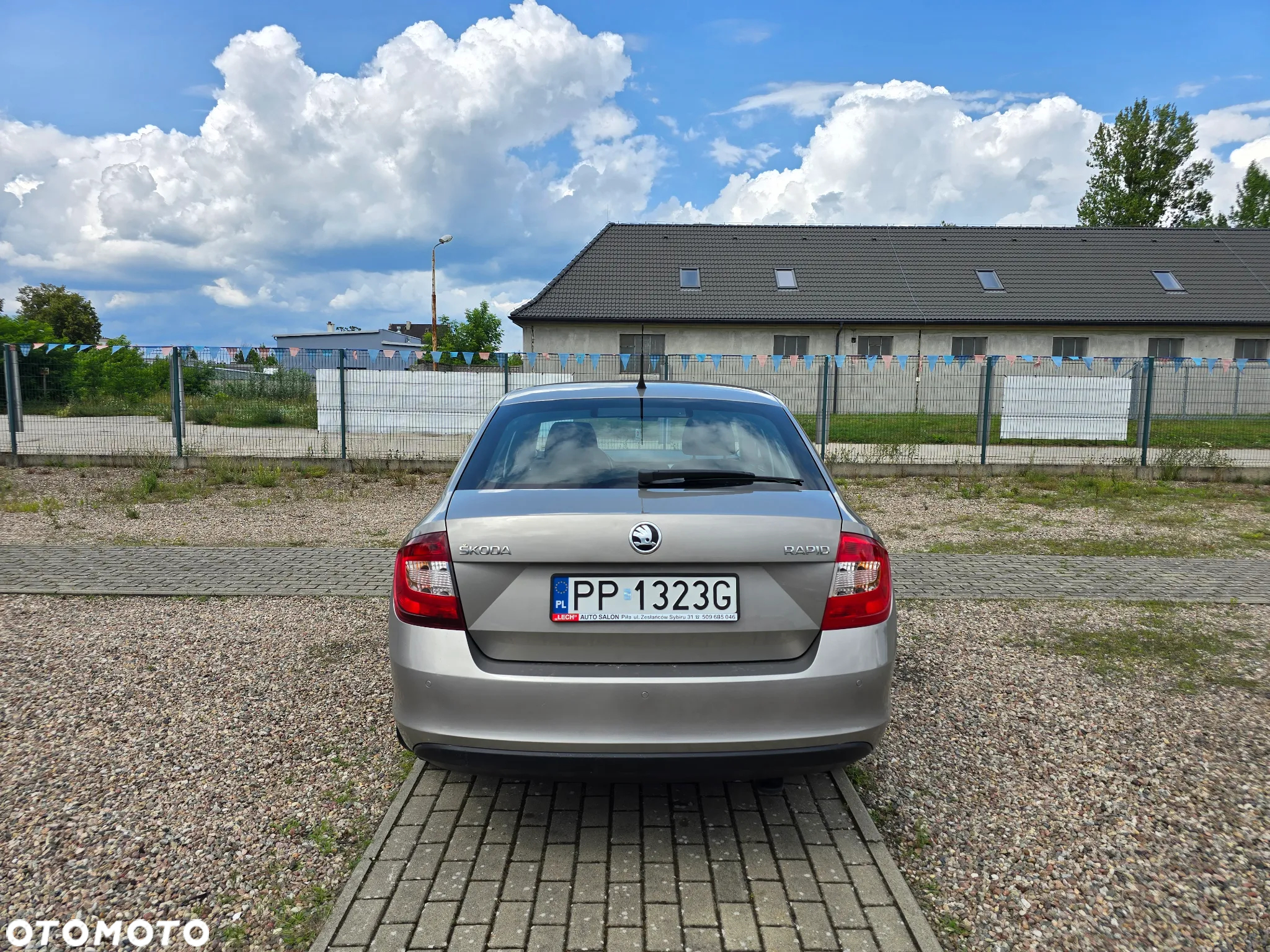 Skoda RAPID 1.2 TSI Ambition Max - 7