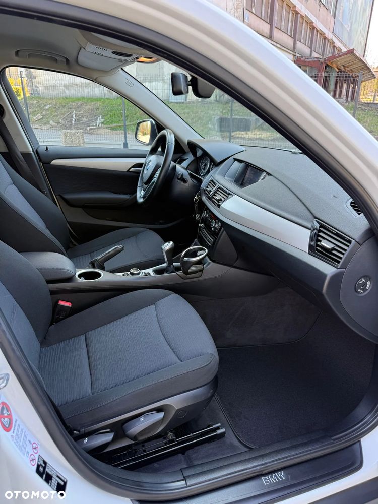 BMW X1 xDrive18d xLine - 34