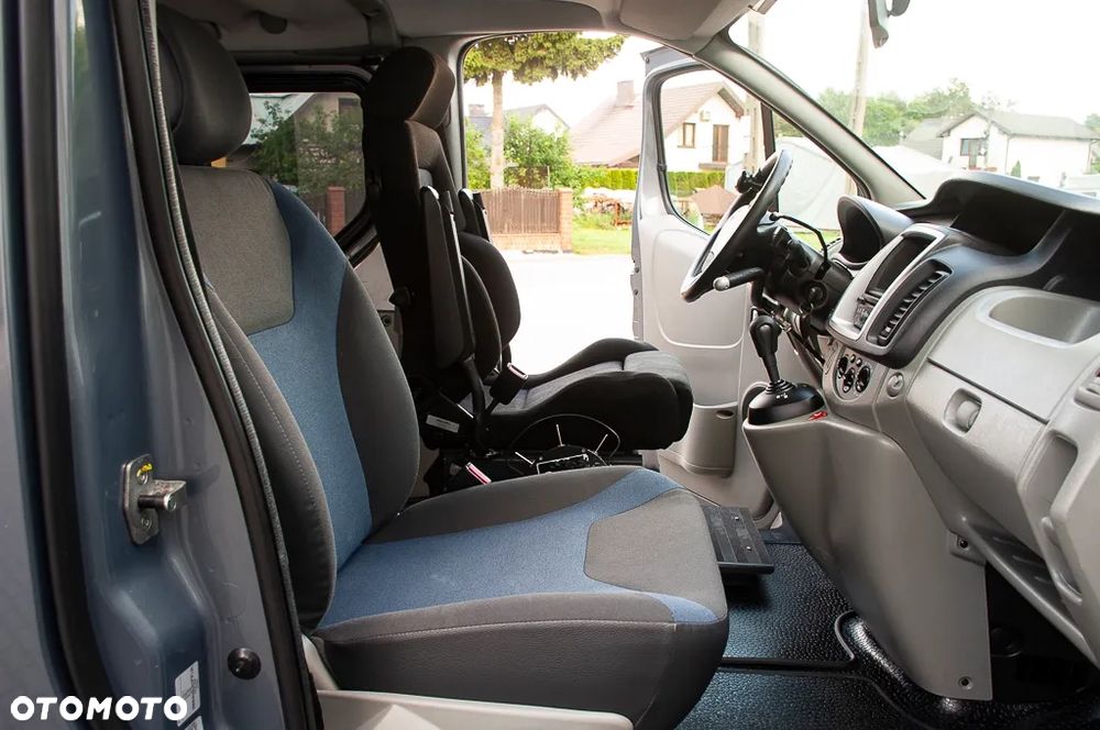 Renault Trafic - 25