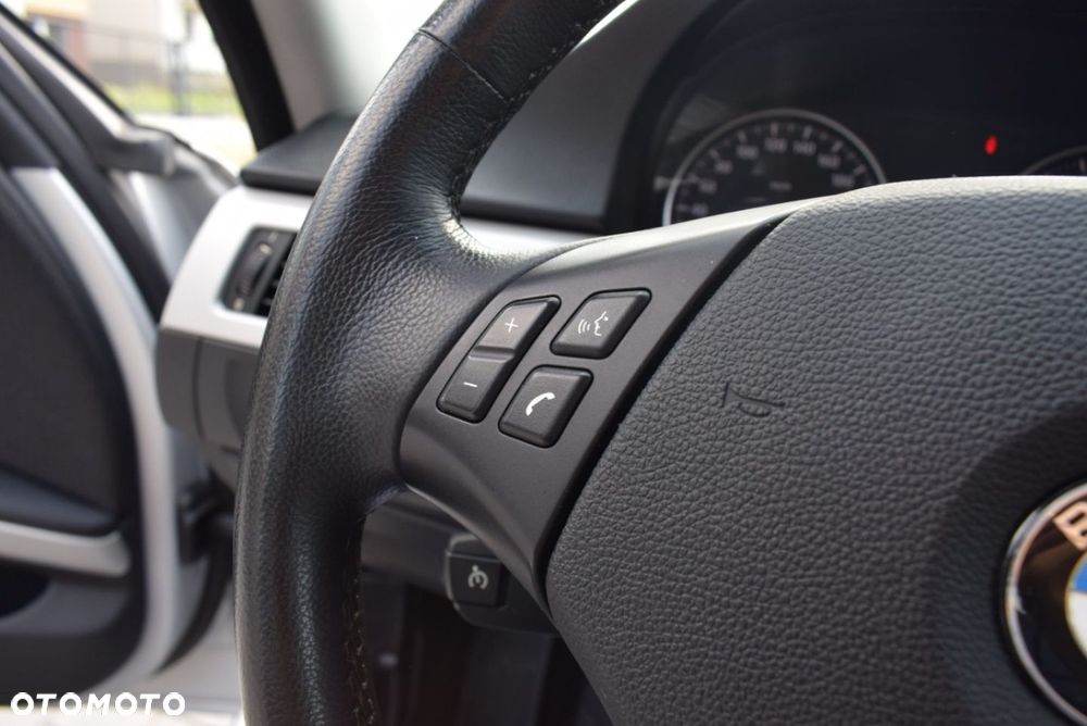 BMW Seria 3 - 27