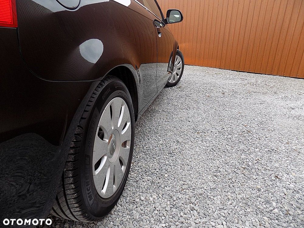 Audi A3 Cabrio 2.0 TDI DPF Attraction - 23