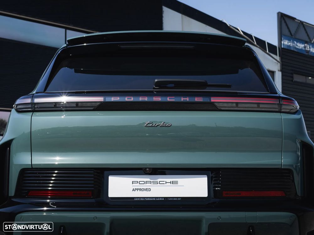 Porsche Cayenne Electric Turbo - 40