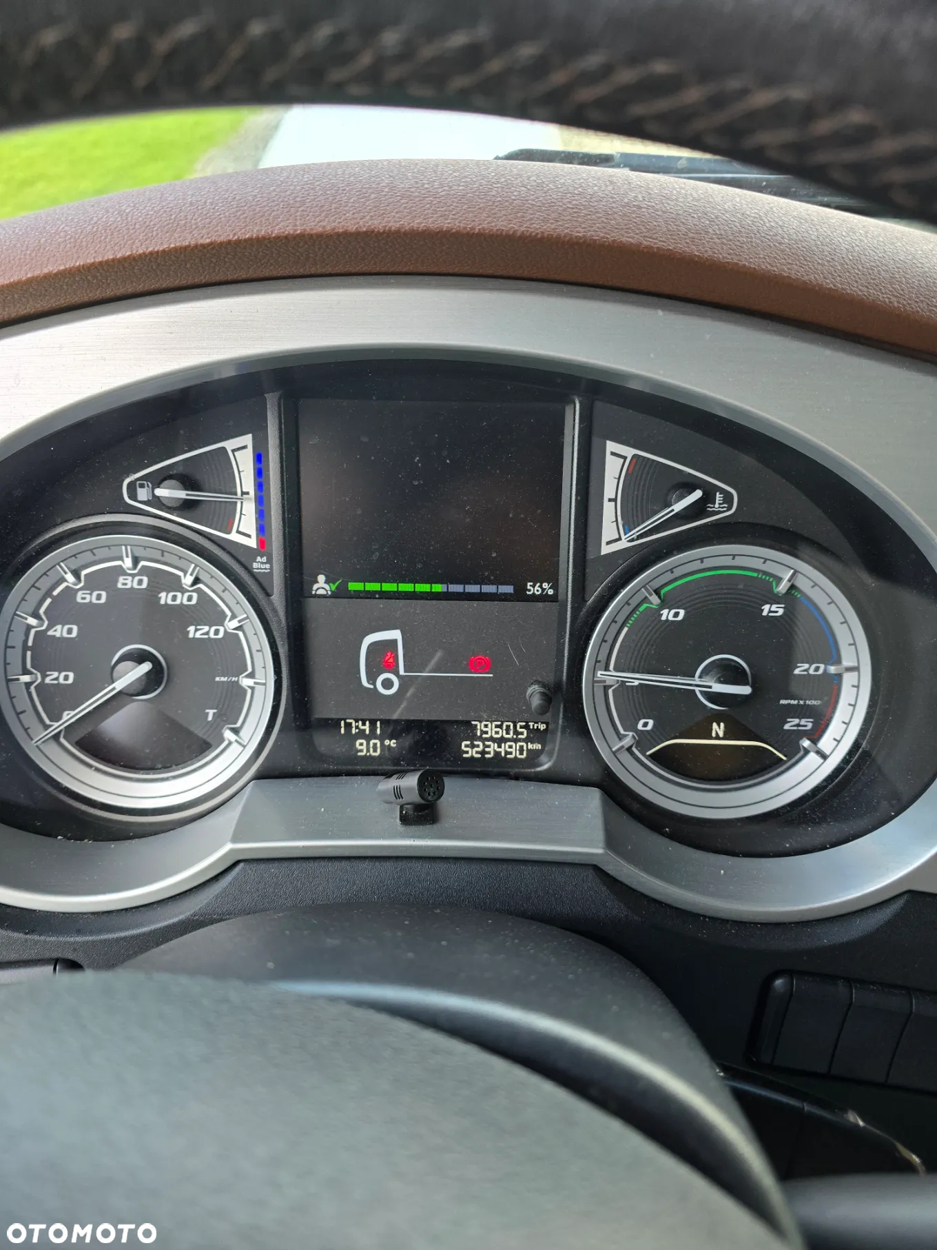 Mercedes-Benz ACTROS - 25