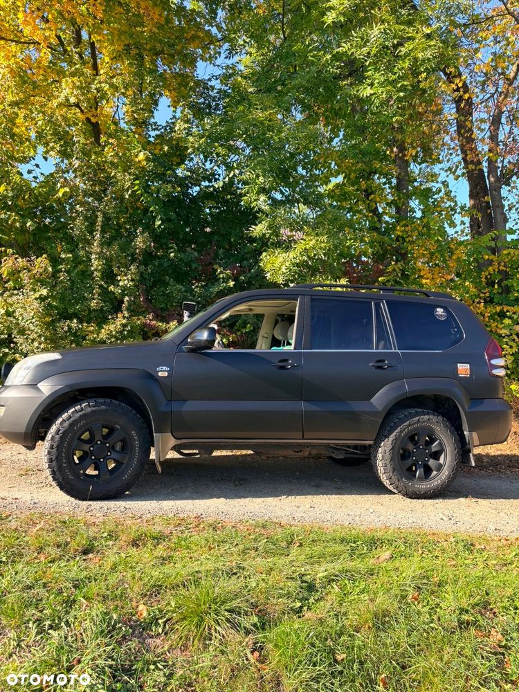Toyota Land Cruiser 2009 photo 4
