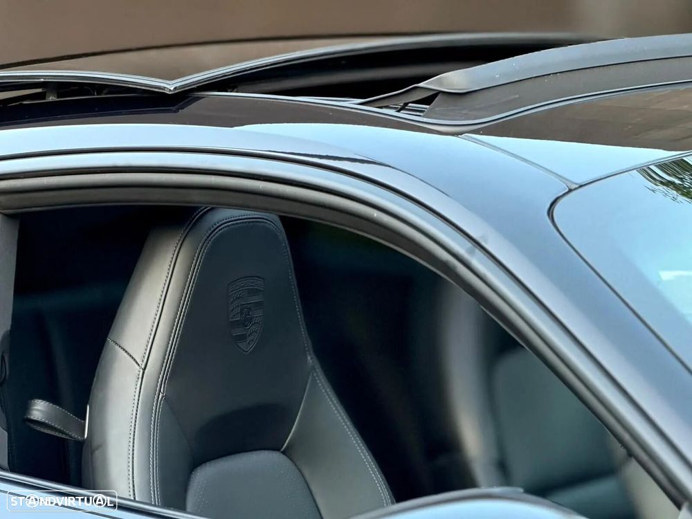 Porsche 911 (992) Carrera 4 PDK - 34