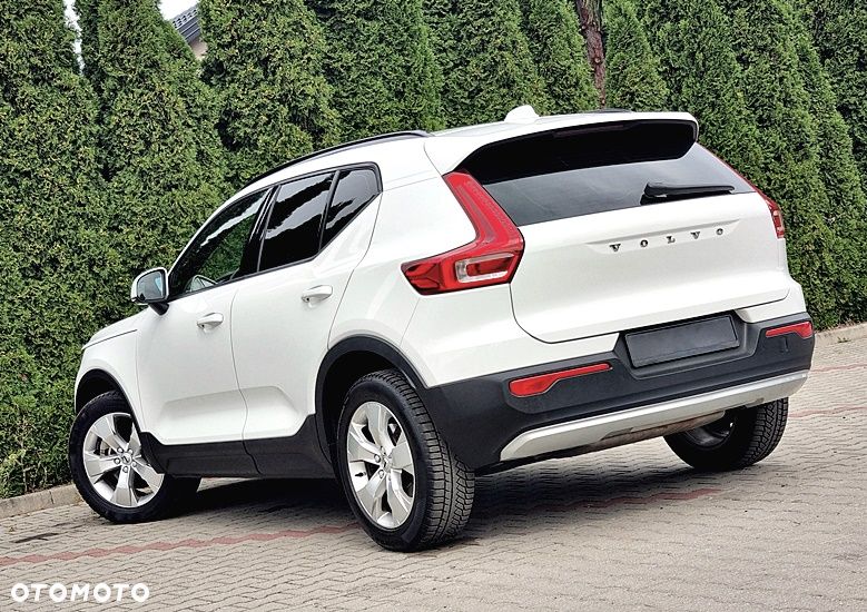 Volvo XC 40 B4 B DKG Ultimate Dark - 3