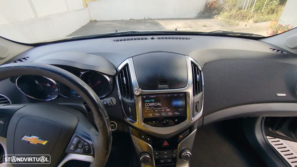 Chevrolet Cruze SW 1.7 VCDi LTZ - 21