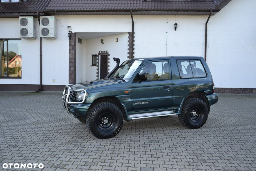 Mitsubishi Pajero - 4