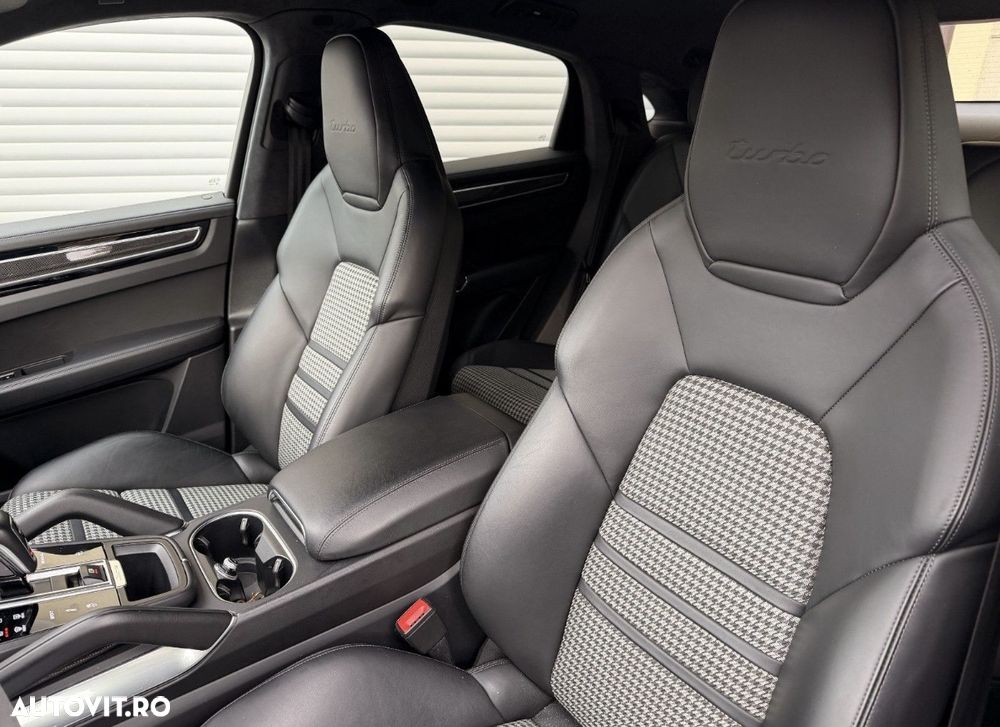 Porsche Cayenne Coupe - 7