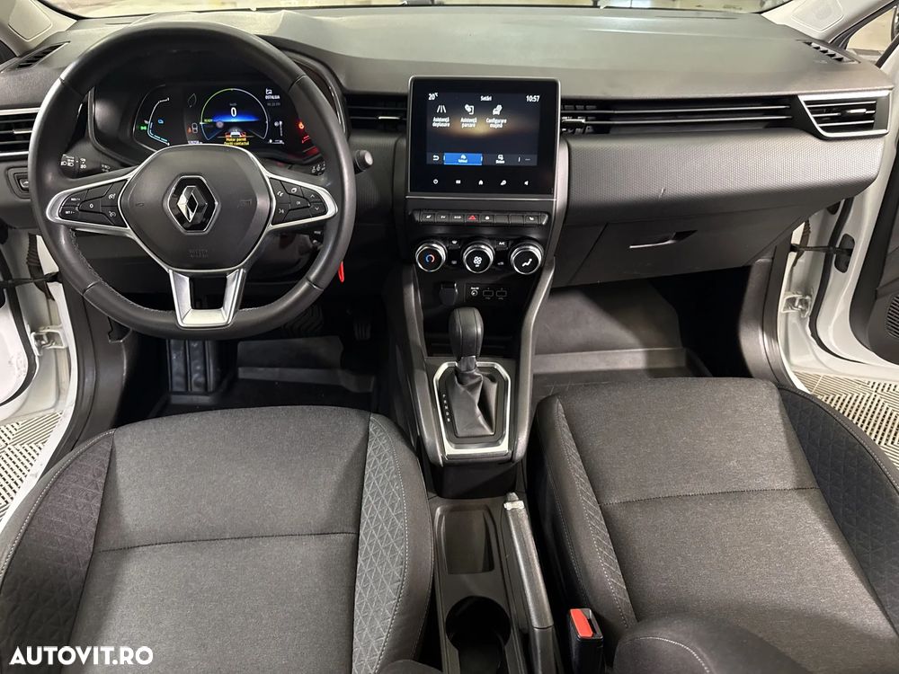 Renault Clio - 10