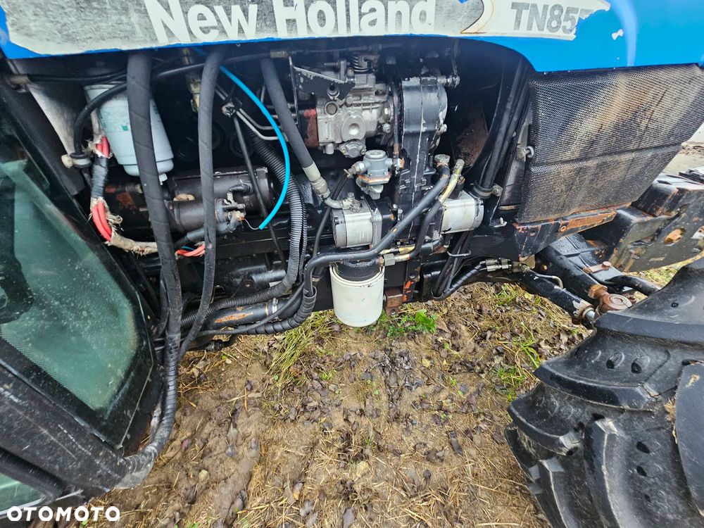 New Holland U2D6 ( w dokumentach) , model handlowy TN 85 FA - 16