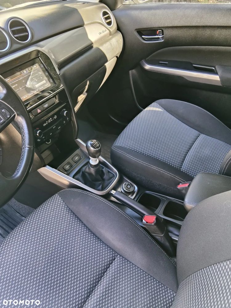 Suzuki Vitara 1.4 Boosterjet Hybrid Allgrip Comfort+ "SHINKAI" - 11