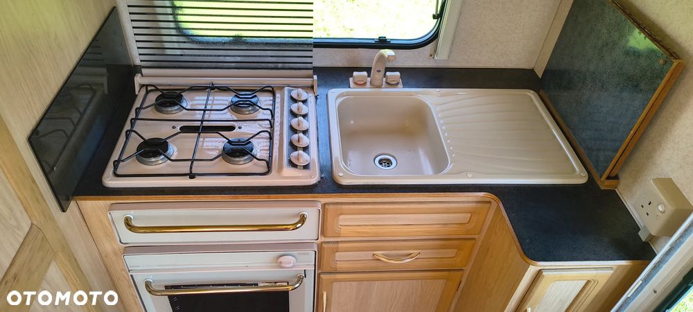 SWIFT Abbey DMC 900 kg  2-3 Osobowa - 28