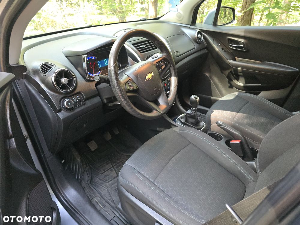 Chevrolet Trax 1.6 LS - 18