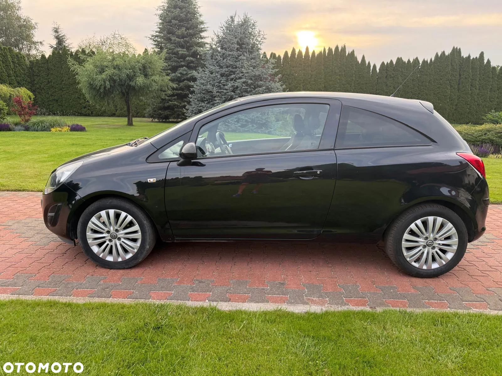 Opel Corsa 1.2 16V Cosmo S&S - 2