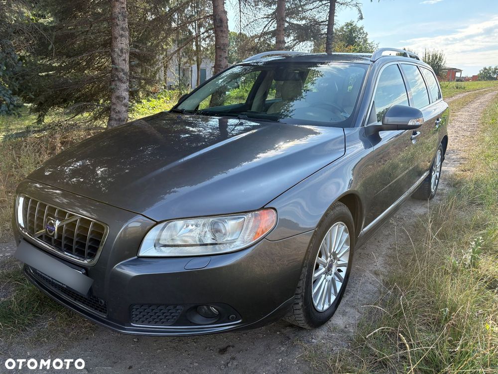Volvo V70 D4 AWD Summum - 1