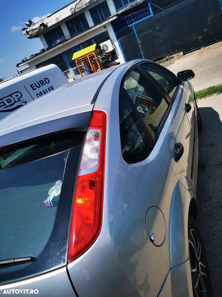 Ford Focus 1.6 TDCI Trend - 4