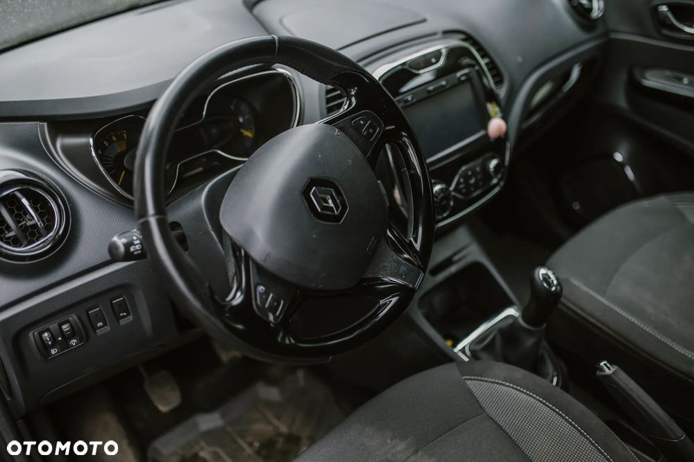 Renault Captur 0.9 Energy TCe Night&Day - 9