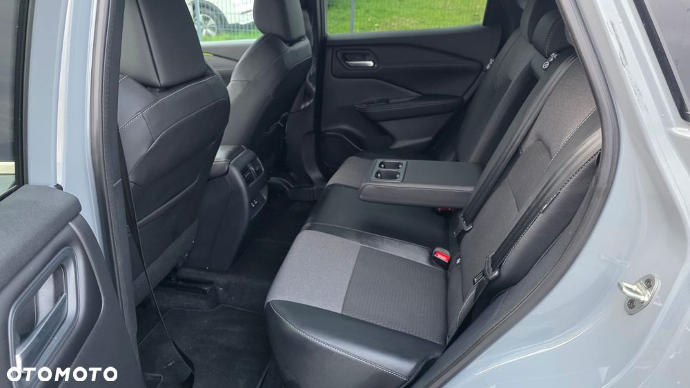 Nissan Qashqai 1.3 DIG-T mHEV 4x4 N-Connecta Xtronic - 13