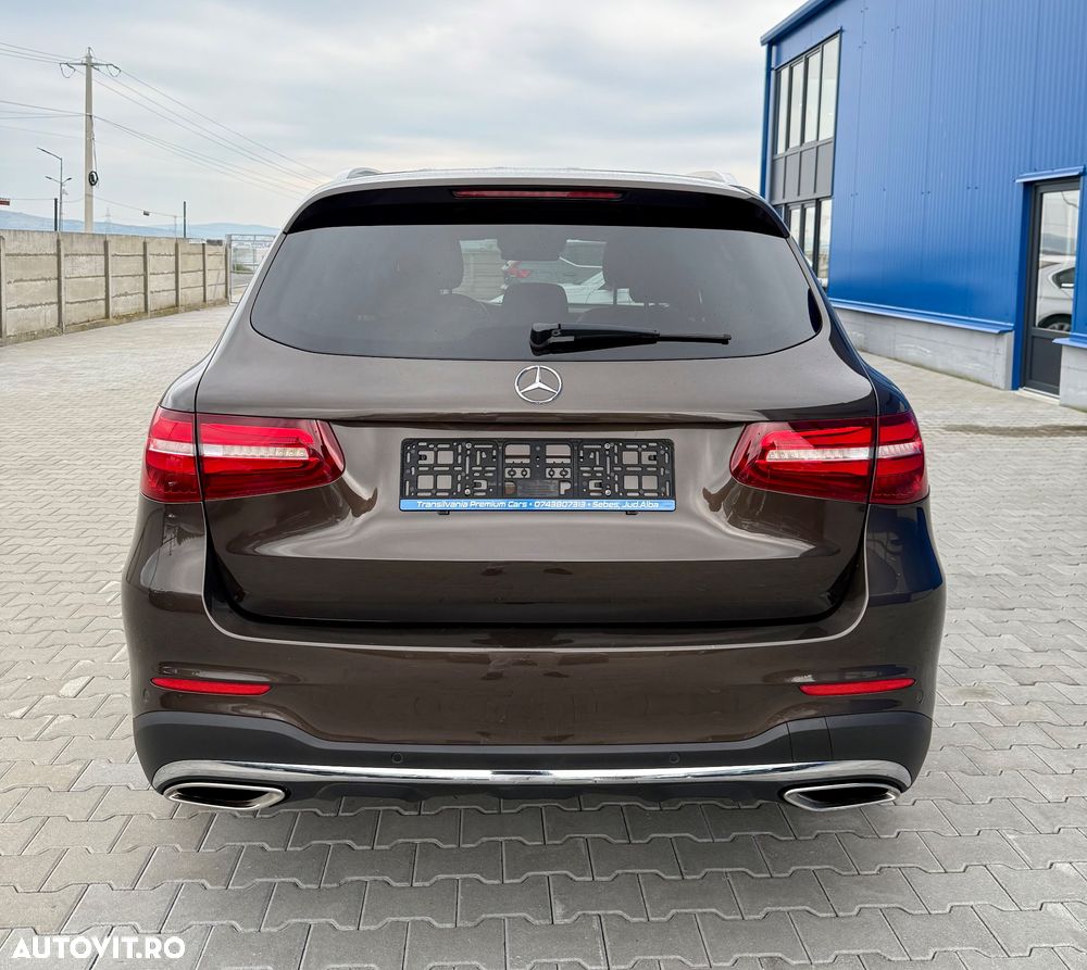 Mercedes-Benz GLC 250 4MATIC 9G-TRONIC AMG Line - 5