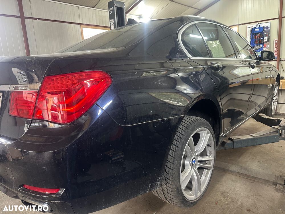 BMW Seria 7 740d Aut. - 3