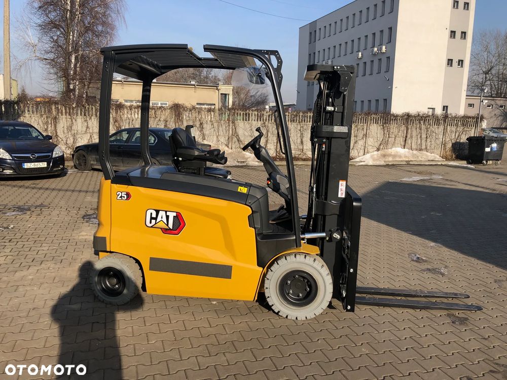 Caterpillar EP25ACN - 4