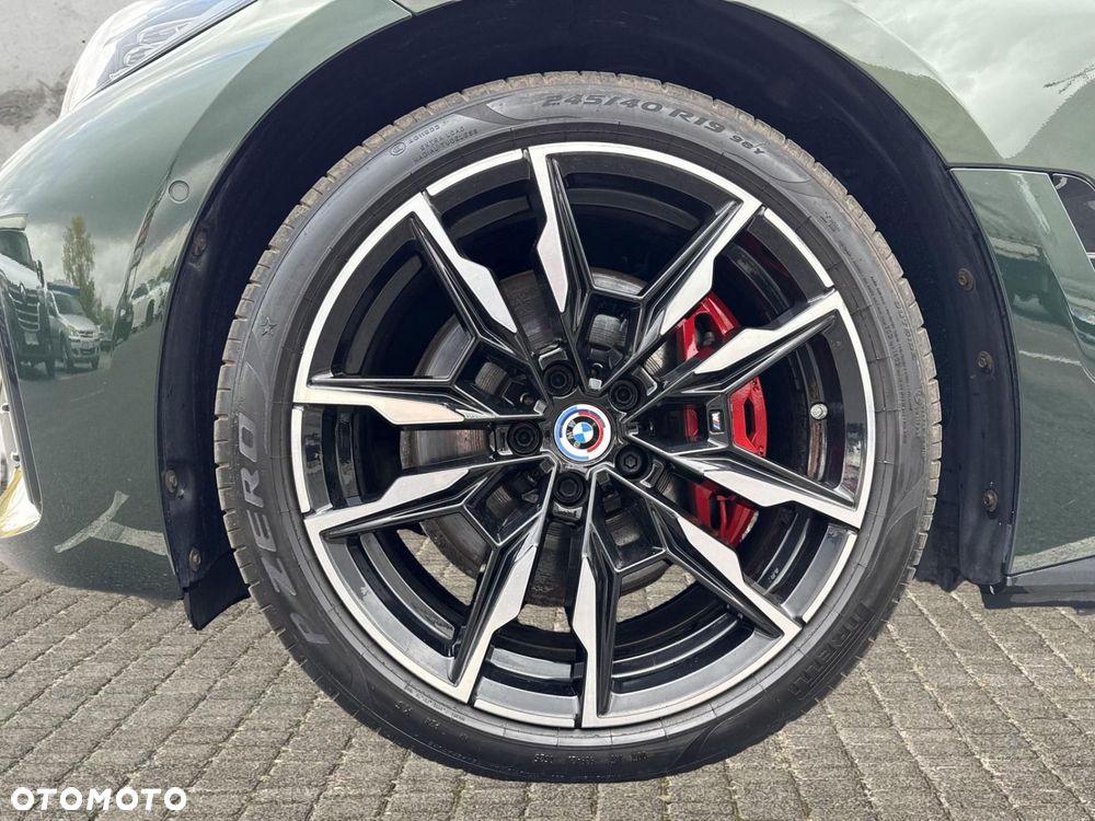 BMW i4 - 9