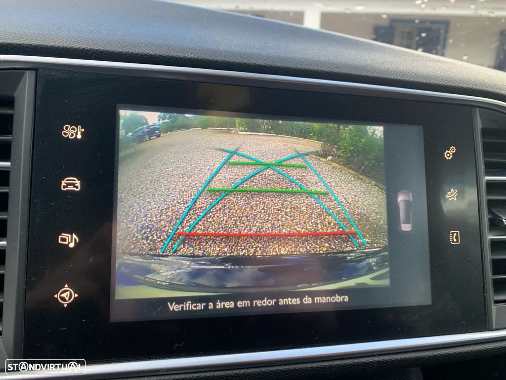 Peugeot 308 SW 1.2 PureTech Style J17 - 18