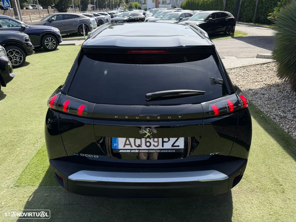 Peugeot e-2008 50 kWh GT - 12
