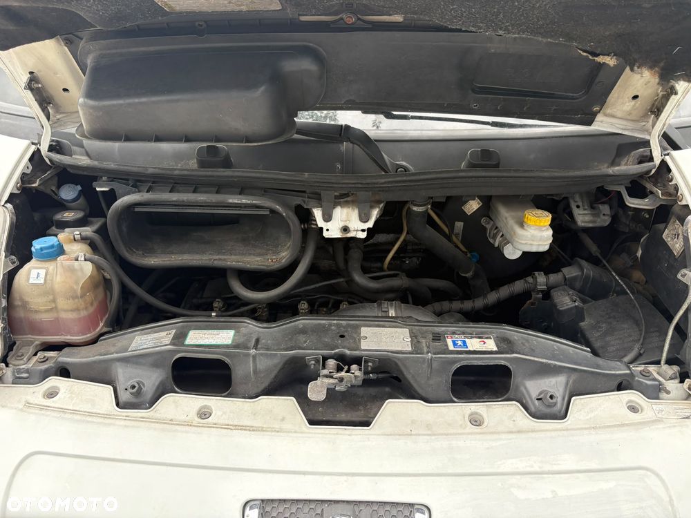 Peugeot Boxer 2.2 Diesel 3 Osobowy Klimatyzacja - 19