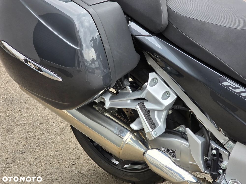 Yamaha FJR - 22