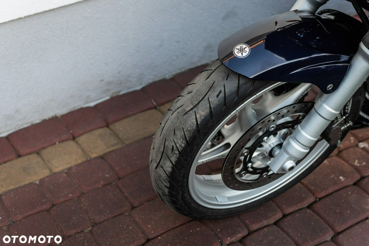 Yamaha FZ - 7