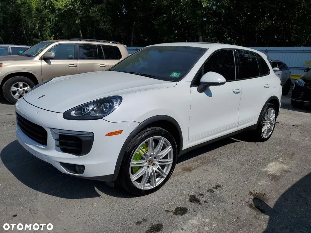 Porsche Cayenne S E-Hybrid Platinum Edition - 1