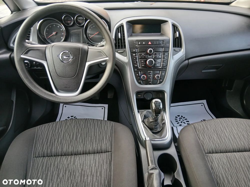 Opel Astra 1.6 Style - 24