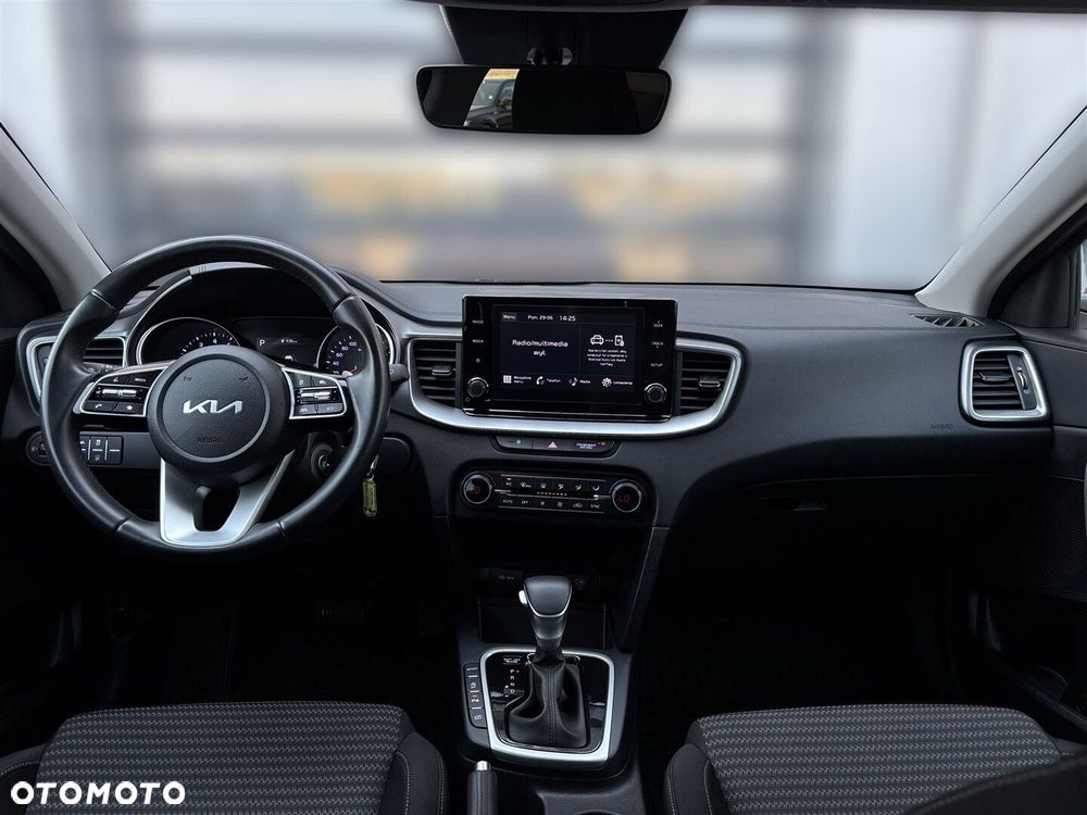 Kia Ceed 1.5 T-GDI M DCT - 12