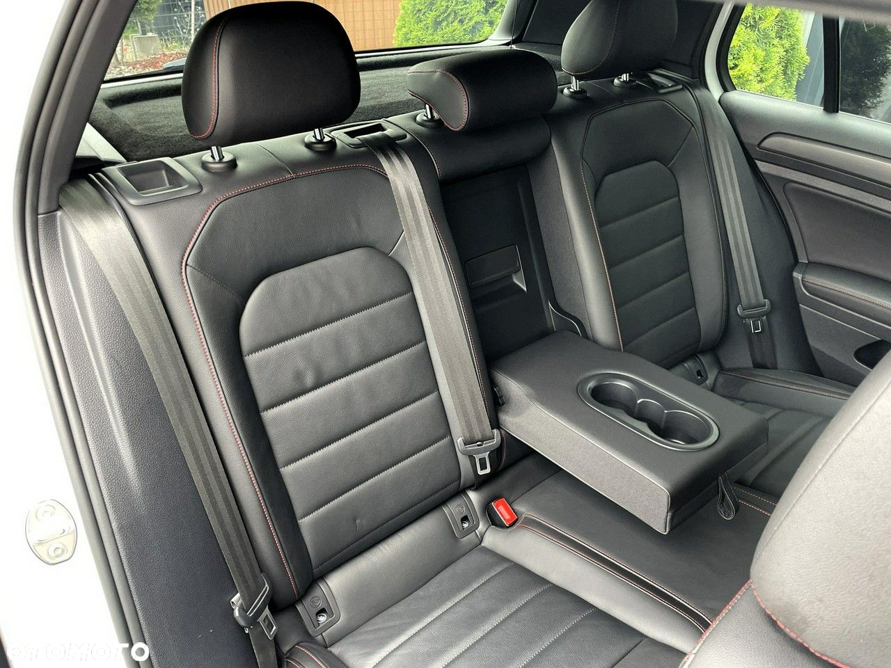 Volkswagen Golf GTI 2.0 TSI OPF DSG Performance - 35