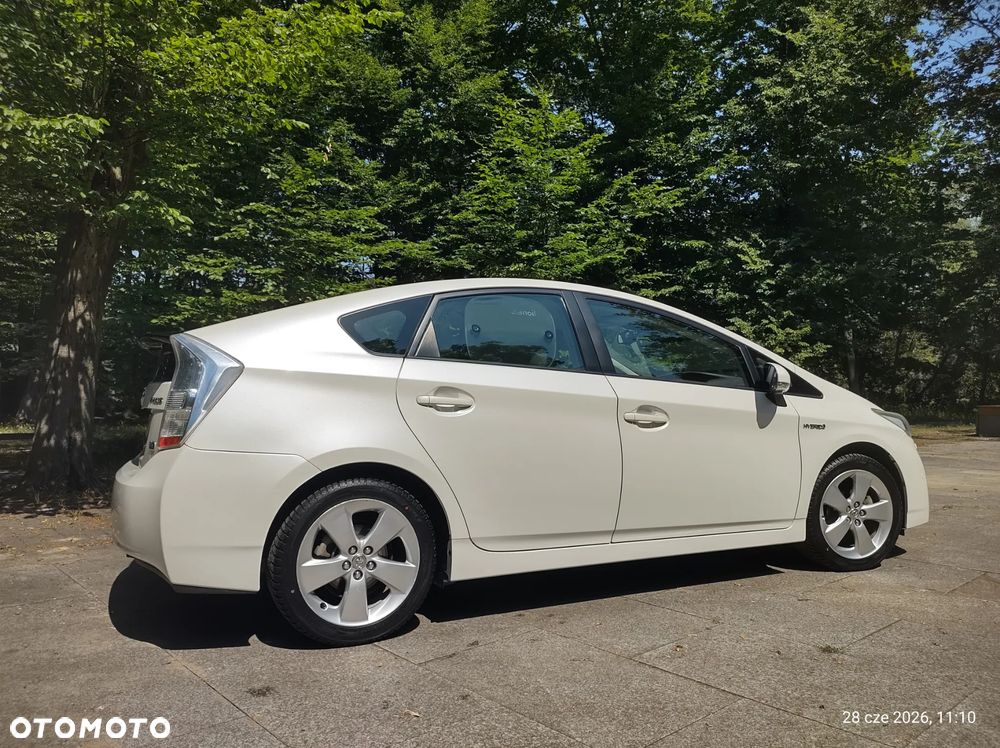 Toyota Prius 1.8 HSD Prestige - 5