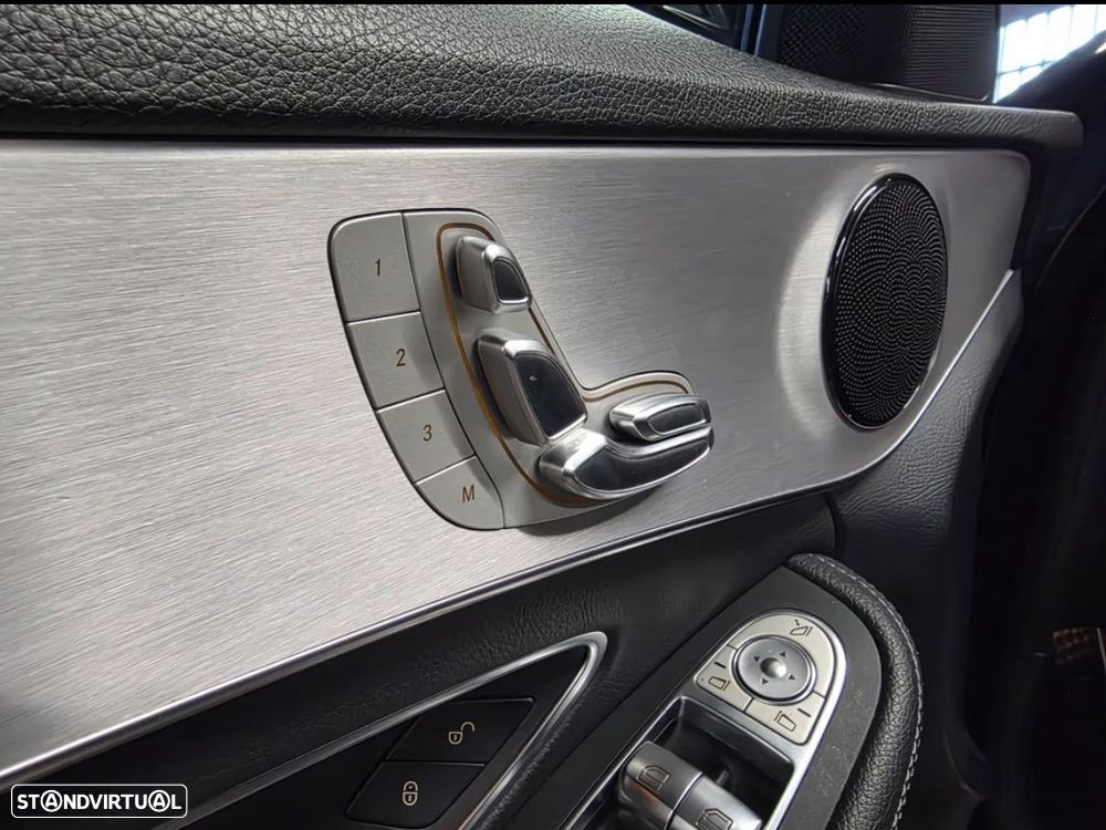 Mercedes-Benz C 300 BlueTEC Hybrid AMG Line - 22