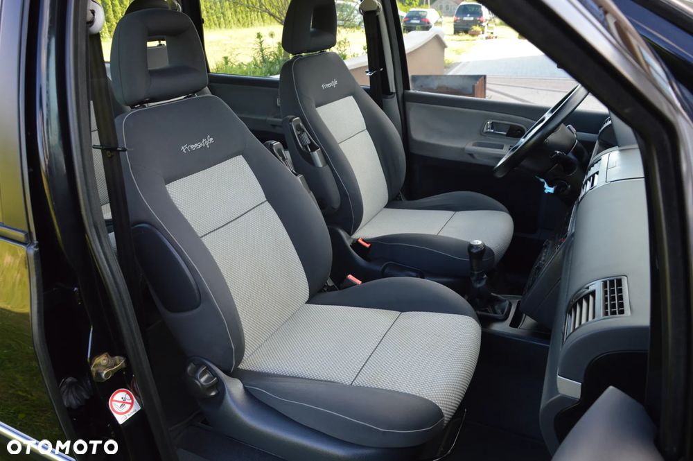Volkswagen Sharan 1.9 TDI Freestyle - 31