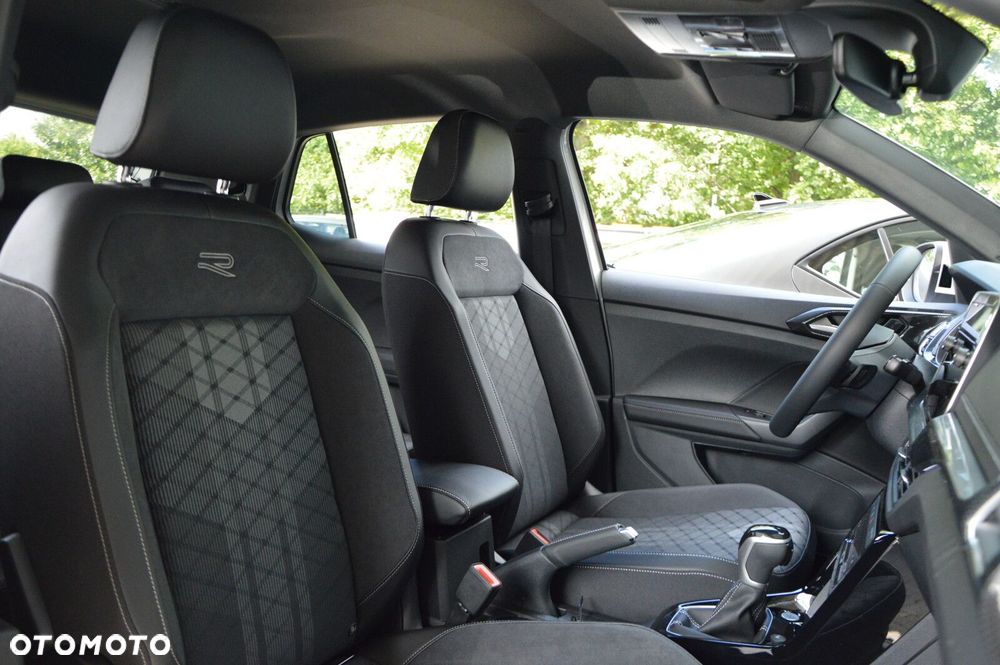 Volkswagen T-Cross - 22