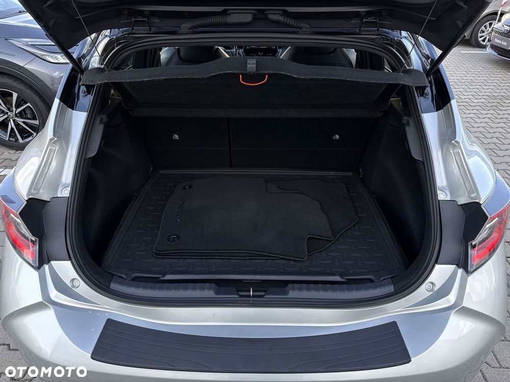 Toyota Corolla 2.0 Hybrid GR Sport - 11