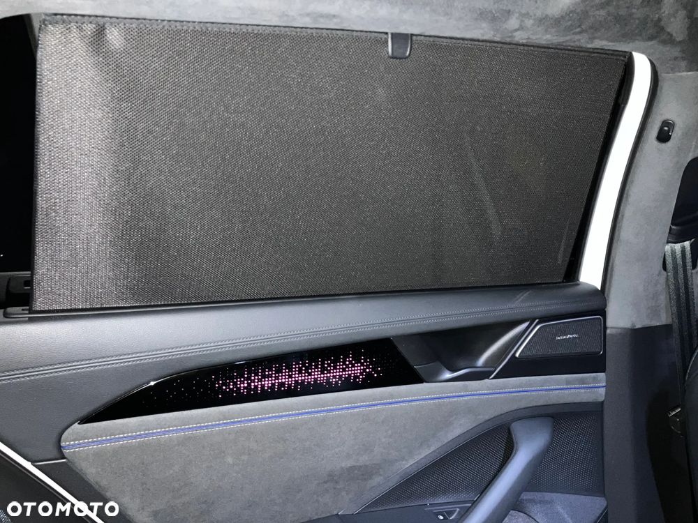 Volkswagen Passat - 21